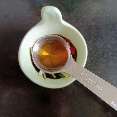 蒸虾需要多长时间，蒸龙虾蒸多长时间（香到流口水的清蒸虾）