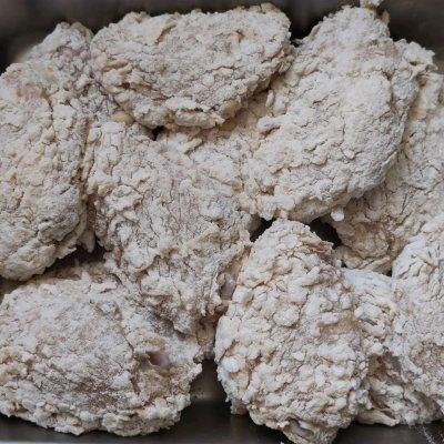 肯德鸡的鸡翅怎么做，肯德鸡的鸡翅怎么做好吃（热烹更美味#自制肯德基炸鸡翅）