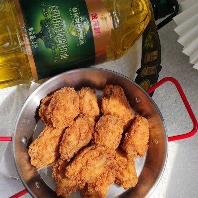 肯德鸡的鸡翅怎么做，肯德鸡的鸡翅怎么做好吃（热烹更美味#自制肯德基炸鸡翅）