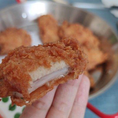 肯德鸡的鸡翅怎么做，肯德鸡的鸡翅怎么做好吃（热烹更美味#自制肯德基炸鸡翅）