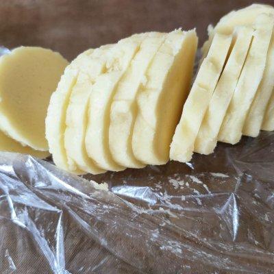 用酸奶做的简易小点心，用酸奶做的简单小甜点（我也会选不腻的酸奶酥皮泡芙）