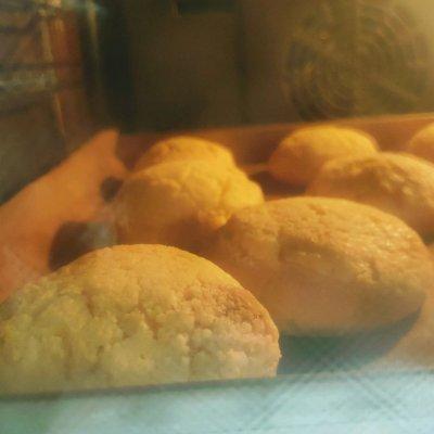 用酸奶做的简易小点心，用酸奶做的简单小甜点（我也会选不腻的酸奶酥皮泡芙）