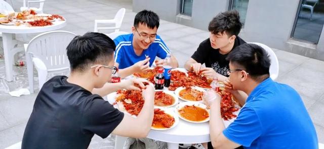 切麻切水果，各种水果切法（高校全鱼宴，连吃十天不要钱）