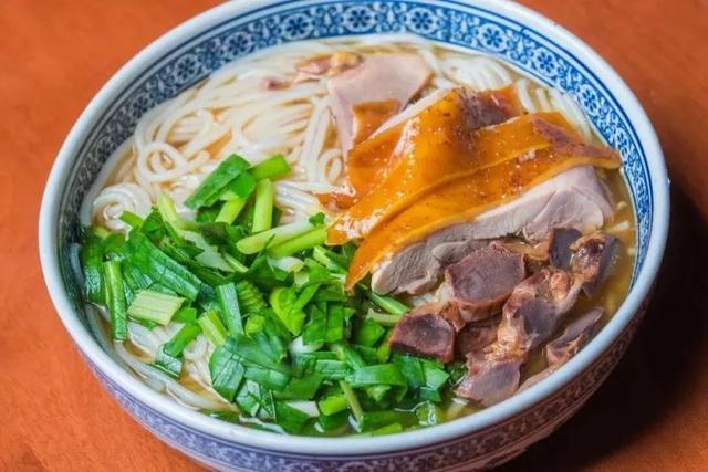 红河旅游景点大全，红河州有哪些旅游景点（中秋红河三日游）