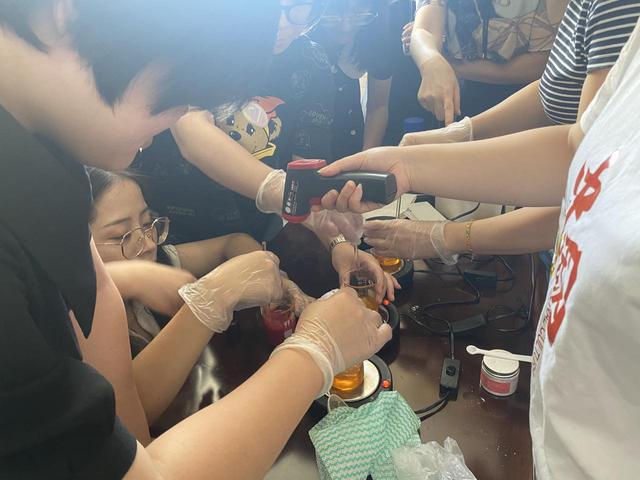 口红的制作方法，手工制作纯天然口红（把精美的口红和润唇膏带回家……）