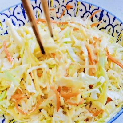 土豆胡萝卜鸡蛋饼，怎样做美味的土豆胡萝卜丝鸡蛋饼（健康美味蔬菜鸡蛋饼）
