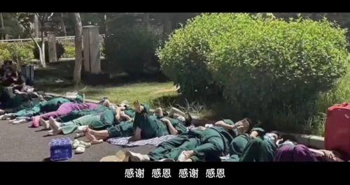 感动的歌曲简介，感动歌词（台湾著名音乐人唱响原创抗疫歌曲《感动》）