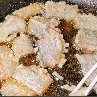 红烧带鱼的家常做法简单，如何清蒸带鱼好吃（好吃巨下饭～时令美味带鱼最佳吃法之红烧带鱼）