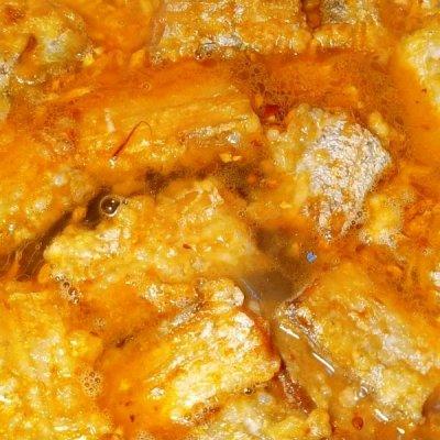 红烧带鱼的家常做法简单，如何清蒸带鱼好吃（好吃巨下饭～时令美味带鱼最佳吃法之红烧带鱼）