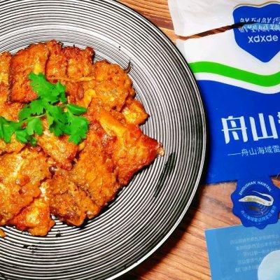 红烧带鱼的家常做法简单，如何清蒸带鱼好吃（好吃巨下饭～时令美味带鱼最佳吃法之红烧带鱼）