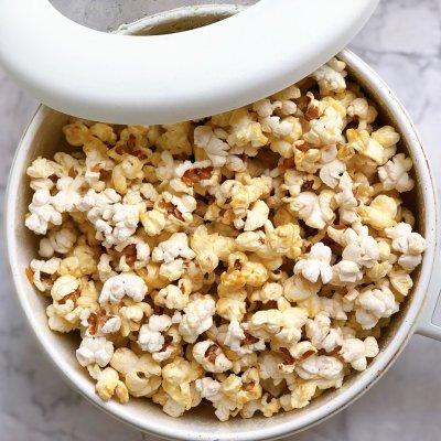 黄油可以炒菜吗，黄油怎么吃（#奈特兰草饲营养美味#黄油爆米花）