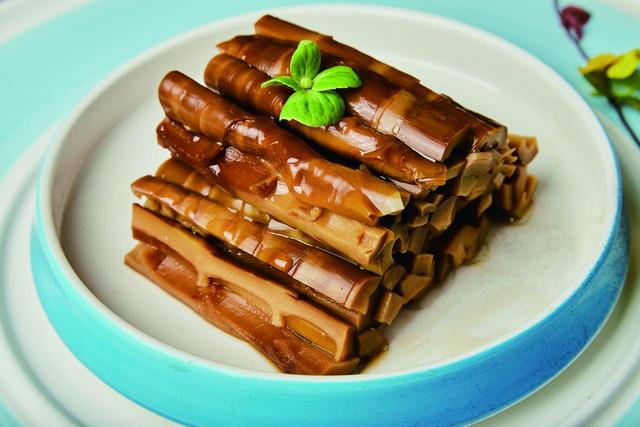 谁知道临安有什么美食，临安有什么特色菜（20道天目美食“出圈”快来临安尝一尝）