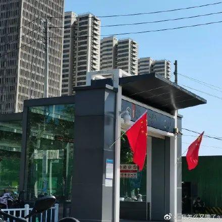 国庆国旗如何挂，今年国庆怎么不挂国旗（喜迎国庆，国旗应该这样挂）