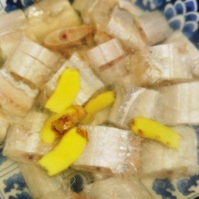 香辣酥带鱼的家常做法，香酥小带鱼做法（再也不怕鱼刺的香辣带鱼酥）