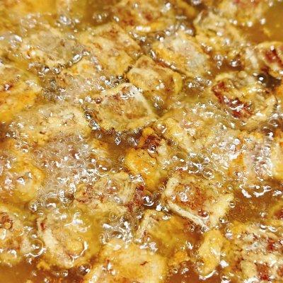 香辣酥带鱼的家常做法，香酥小带鱼做法（再也不怕鱼刺的香辣带鱼酥）