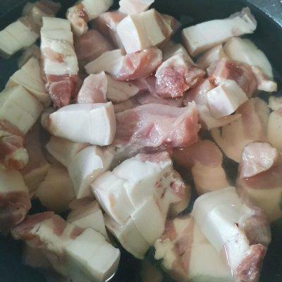 红烧肉的正宗做法，红烧肉最正宗的家常做法（圆中秋美味#家常红烧肉）