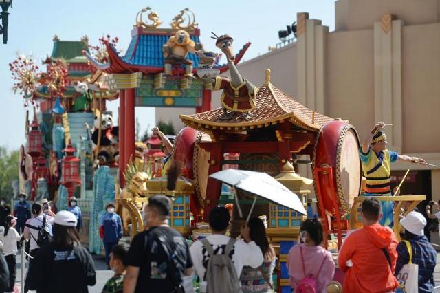 环球影城营业时间，北京环球影城晚上几点关门（北京环球影城十一营业时间延长至晚10点）