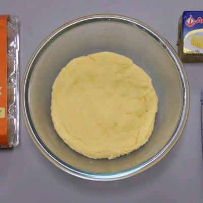 酥皮月饼的做法及配方，老式酥皮月饼皮的做法和配方（#2021亲子烘焙组——“焙”感幸福#酥皮奶黄月饼）