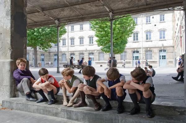 社会摇是什么，欺负人的孩子和被欺负的孩子（社会摇是啥）