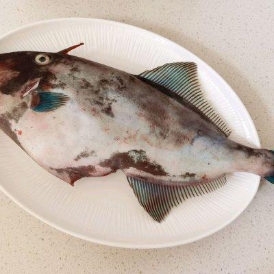 剥皮鱼的做法，剥皮鱼的做法和视频（圆中秋美味#红烧扒皮鱼）