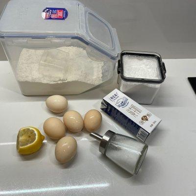 蛋糕要烤多少分钟，烤蛋糕用多少分钟（海绵般的松软<8寸配方>）