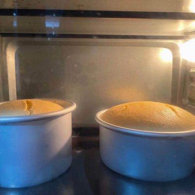 蛋糕要烤多少分钟，烤蛋糕用多少分钟（海绵般的松软<8寸配方>）