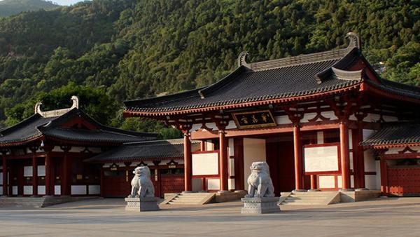 关于华清宫简介，华清宫简介（120元逛华清宫值不值）