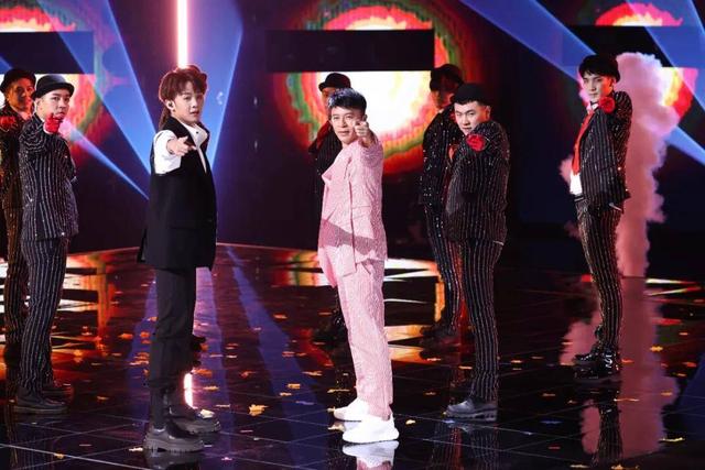 有哪些可以庆祝国庆节的歌曲，关于国庆节的歌有哪些（《中国好声音》国庆晚会用音乐讲述那些不平凡的传奇与梦想）