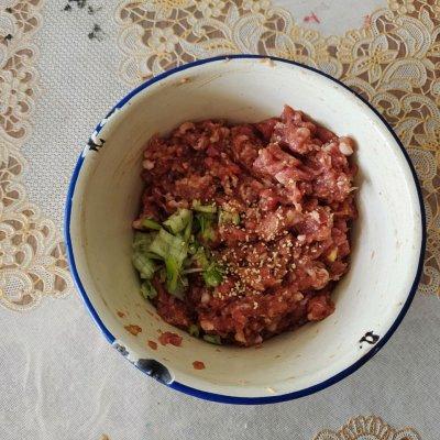 水煮菠菜丸子汤怎么做，竟然是全靠菠菜肉丸汤