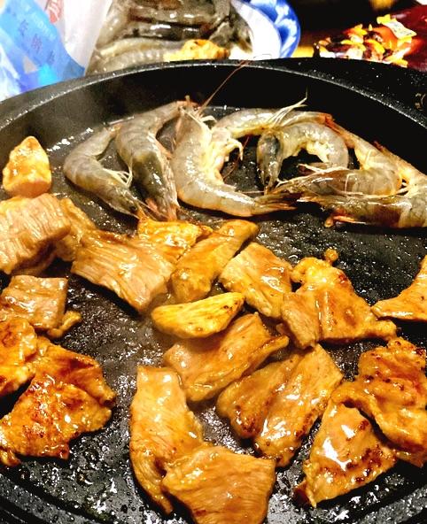 烤肉怎么吃才好吃，烤肉怎样才好吃（家常烤肉这样做也太好吃了吧）