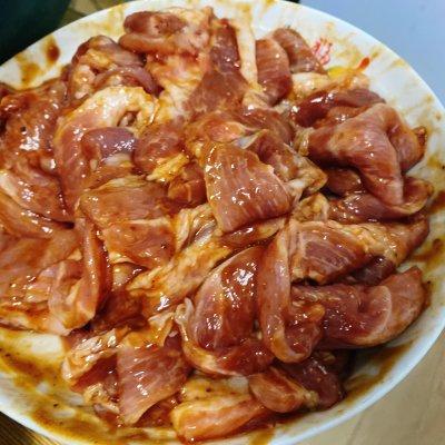 烤肉怎么吃才好吃，烤肉怎样才好吃（家常烤肉这样做也太好吃了吧）