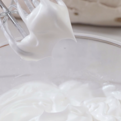 芋泥爆浆蛋糕怎么做，爆浆蛋糕怎样做（爆浆芋泥啵啵奶盖蛋糕）