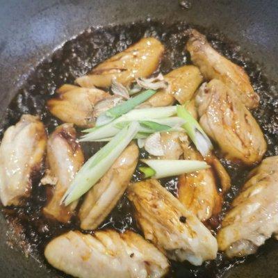 啤酒能做什么家常菜，啤酒能做什么家常菜吃（好吃不贵的啤酒翅中做法）