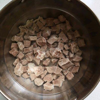 烧牛肉怎么做啊，烧牛肉怎么制作（十分钟快手菜红烧牛肉）