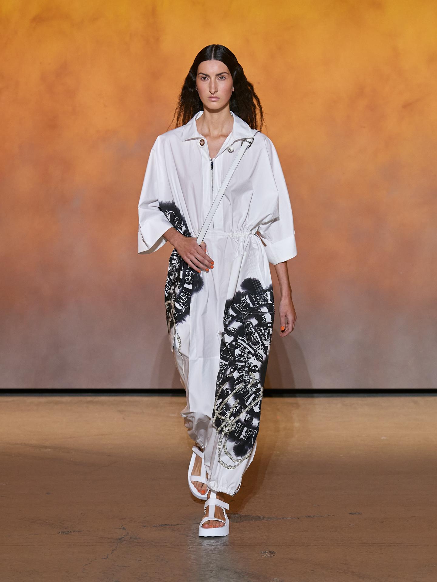 la是什么牌子，la是什么牌子女鞋（Dior新包Bobby更优雅丨是日美好事物）