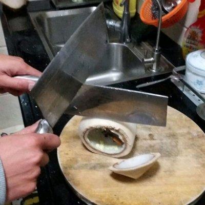椰青怎么吃，椰青怎么吃怎么打开（棷青炖蛋<椰青喝完了）