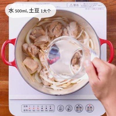 老南瓜怎么炖好吃又简单，怎么煮老南瓜好吃（这道杰克南瓜灯奶炖比大厨做的还好吃）