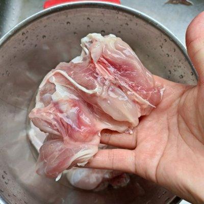 土豆炖鸡腿怎么做好吃，土豆炖鸡腿怎么做好吃视频（#豪吉川香美味#川香鸡腿炖土豆）