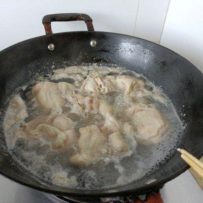 土豆炖鸡腿怎么做好吃，土豆炖鸡腿怎么做好吃视频（#豪吉川香美味#川香鸡腿炖土豆）