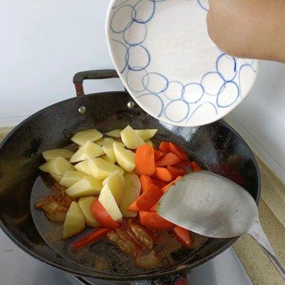 土豆炖鸡腿怎么做好吃，土豆炖鸡腿怎么做好吃视频（#豪吉川香美味#川香鸡腿炖土豆）