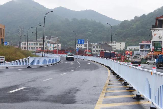 黄岩九峰公园里面有什么游乐设施，黄岩九峰公园里面有什么游乐设施吗（椒江黄岩路桥临海温岭玉环天台仙居三门）