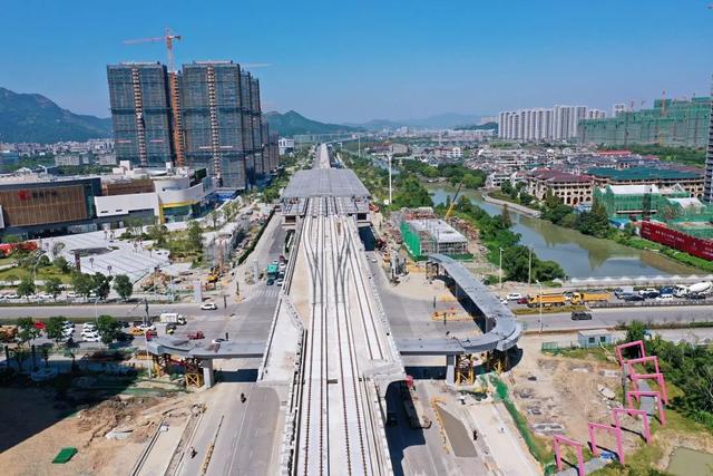 黄岩九峰公园里面有什么游乐设施，黄岩九峰公园里面有什么游乐设施吗（椒江黄岩路桥临海温岭玉环天台仙居三门）