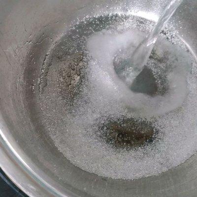 焦糖布丁怎么做，微波炉焦糖布丁怎么做（焦糖布丁<免烤箱>）