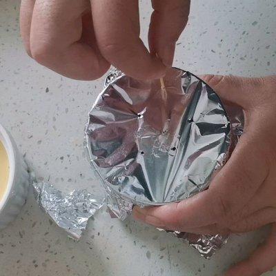 焦糖布丁怎么做，微波炉焦糖布丁怎么做（焦糖布丁<免烤箱>）