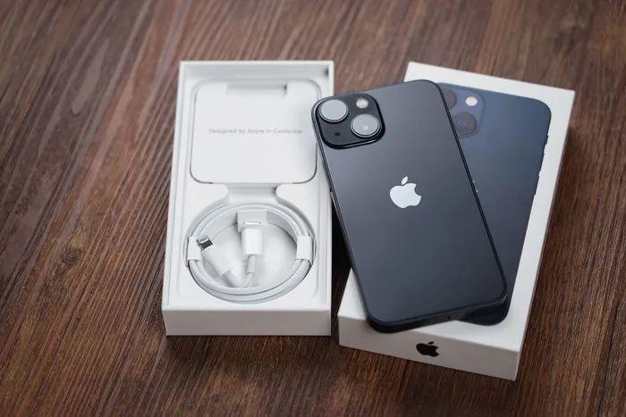 苹果12mini和13mini的区别在哪里（iPhone 13 mini与12 mini对比）