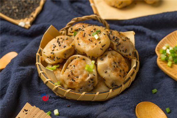 鸡胸肉饼的做法，肉饼的制作方法（当每次不知道吃什么的时候）