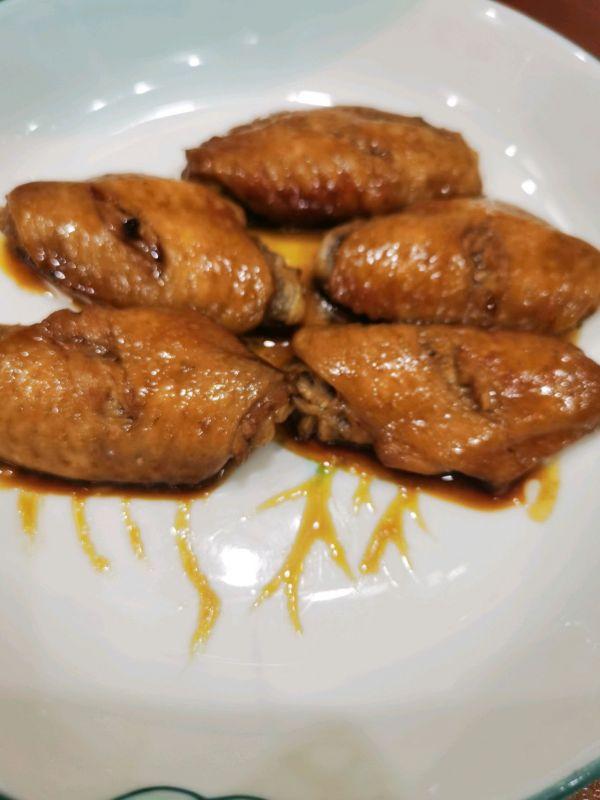 烤箱鸡翅烤多久，电烤箱烤鸡翅多长时间是温度多少（想要三餐吃得好，烤鸡翅不能少）