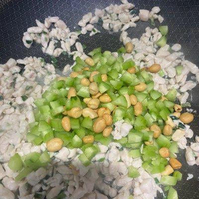 酱爆鸡丁的做法，老北京酱爆鸡丁的做法（这道酱爆鸡丁比大厨做的还好吃）