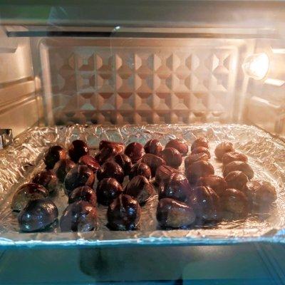 空气炸锅烤板栗要放油吗，空气炸锅板栗不放油可以吗（<烤箱版>烤栗子～低糖低脂个个爆口）