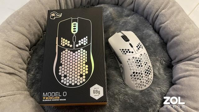有料评测：这鼠标手感绝了 唯一缺点就是贵